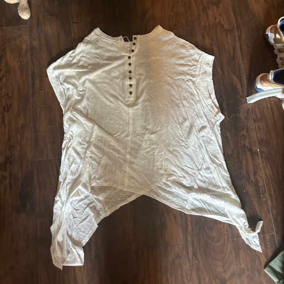 Free People Top - Picture 1 of 5